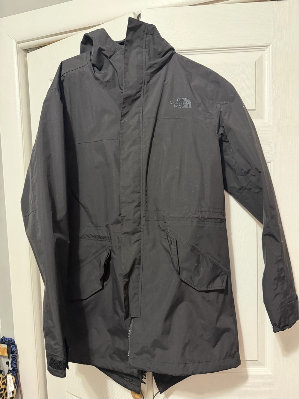 The North Face Men's Black Hooded Raincoat